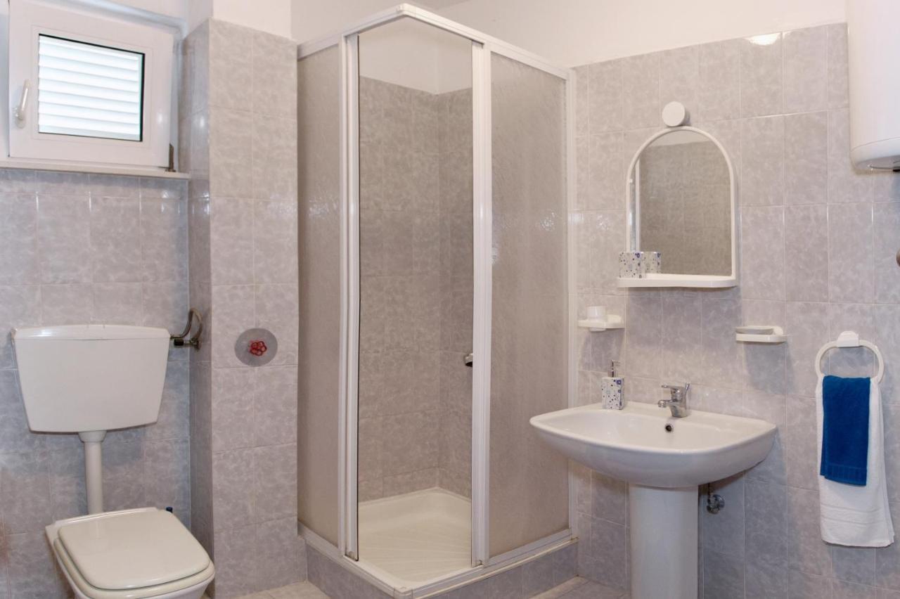 Apartments By The Sea Rastici, Ciovo - 2104 โตรกีร์ ภายนอก รูปภาพ